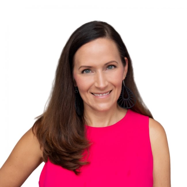 Photo of Holly Robinson